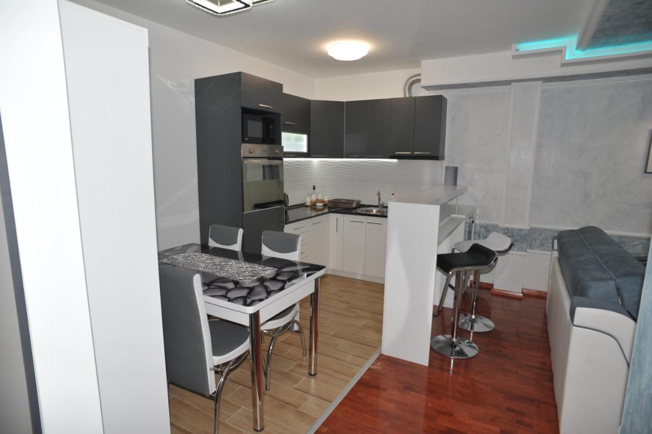 Twins Apartments Cacak Ngoại thất bức ảnh